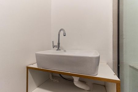 Studio para alugar com 29m², 1 quarto e sem vaga Studio para alugar com 29m², 1 quarto e sem vagaBanheiro