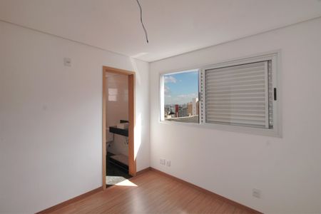 Apartamento à venda com 65m², 2 quartos e 2 vagasSuíte 2