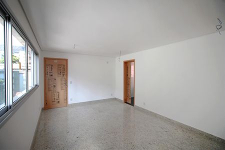 Apartamento à venda com 65m², 2 quartos e 2 vagasSala