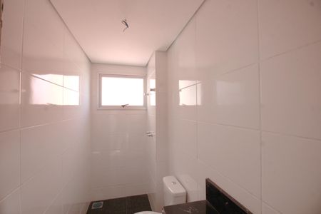 Apartamento à venda com 65m², 2 quartos e 2 vagasBanheiro da Suíte 1