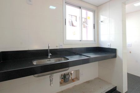 Apartamento à venda com 65m², 2 quartos e 2 vagasCozinha