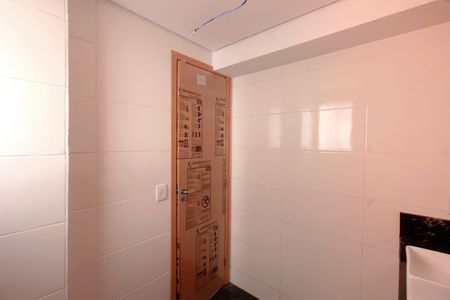 Apartamento à venda com 65m², 2 quartos e 2 vagasBanheiro da Suíte 1
