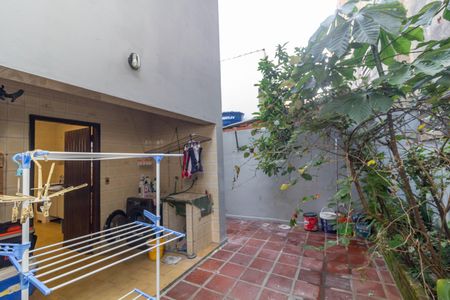 Casa para alugar com 150m², 3 quartos e 1 vagaÁrea de Serviço- Quintal