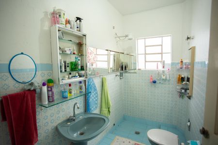 Casa à venda com 95m², 2 quartos e 1 vagaBanheiro Social