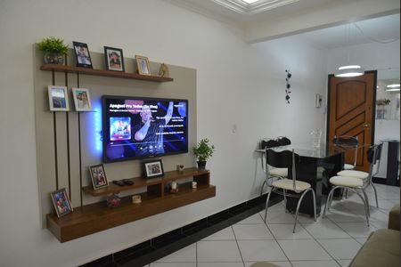 Apartamento à venda com 77m², 2 quartos e 2 vagasSala