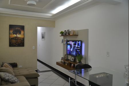 Apartamento à venda com 77m², 2 quartos e 2 vagasSala