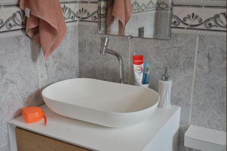 Apartamento à venda com 77m², 2 quartos e 2 vagasBanheiro da Suíte 2