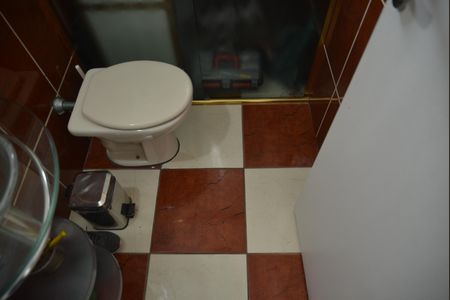 Apartamento à venda com 77m², 2 quartos e 2 vagasBanheiro Social