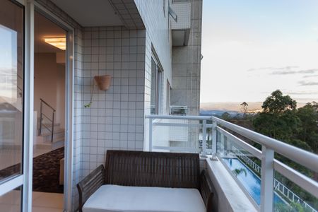 Apartamento para alugar com 75m², 2 quartos e 2 vagasVaranda da Sala