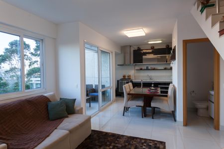 Apartamento para alugar com 75m², 2 quartos e 2 vagasSala