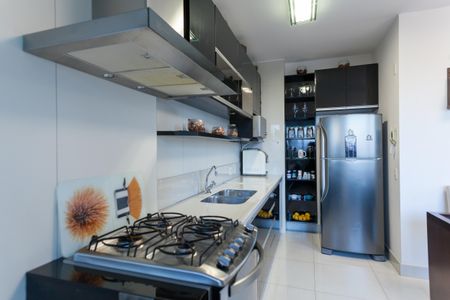 Apartamento para alugar com 75m², 2 quartos e 2 vagasCozinha