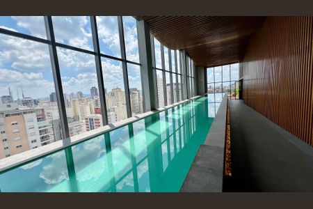 Studio à venda com 24m², 1 quarto e sem vaga Studio à venda com 24m², 1 quarto e sem vagaPiscina