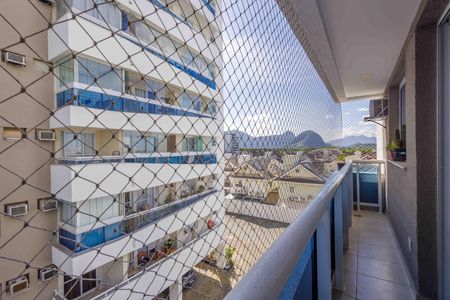 Apartamento à venda com 107m², 3 quartos e 2 vagasSuíte Varanda