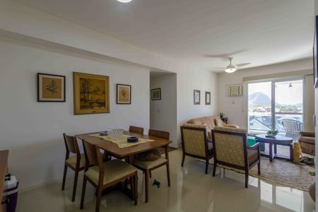 Apartamento à venda com 107m², 3 quartos e 2 vagasSala