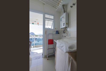 Apartamento à venda com 107m², 3 quartos e 2 vagasÁrea de Serviço