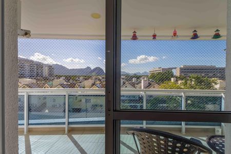 Apartamento à venda com 107m², 3 quartos e 2 vagasVaranda