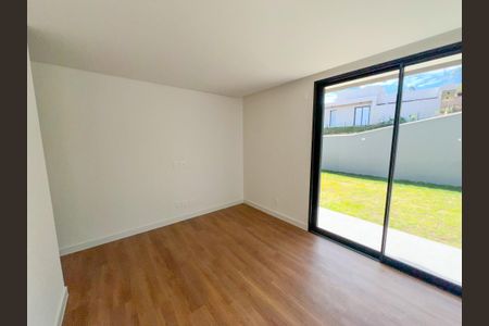 Casa à venda com 529m², 5 quartos e 6 vagasSuíte 3