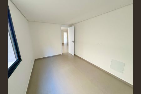 Casa à venda com 529m², 5 quartos e 6 vagasSuíte 1