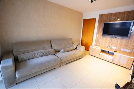 Apartamento para alugar com 90m², 3 quartos e 2 vagas Apartamento para alugar com 90m², 3 quartos e 2 vagasSala