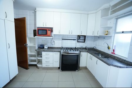 Apartamento para alugar com 90m², 3 quartos e 2 vagas Apartamento para alugar com 90m², 3 quartos e 2 vagasCozinha