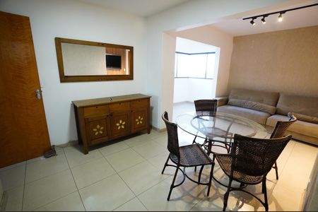 Apartamento para alugar com 90m², 3 quartos e 2 vagas Apartamento para alugar com 90m², 3 quartos e 2 vagasSala