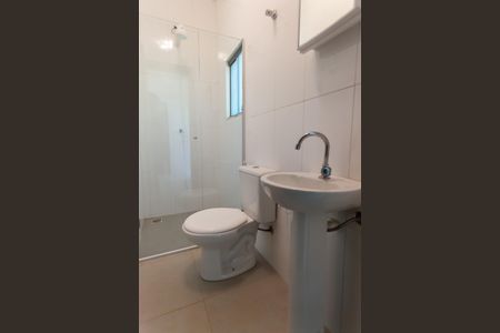 Casa de condomínio à venda com 390m², 3 quartos e 2 vagas Casa de condomínio à venda com 390m², 3 quartos e 2 vagasBanheiro de serviço