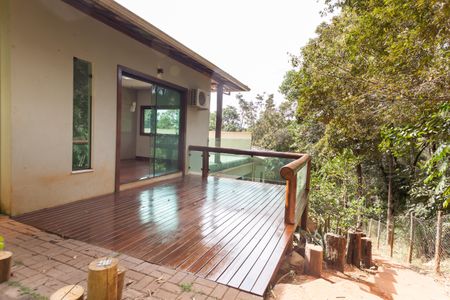 Casa de condomínio à venda com 390m², 3 quartos e 2 vagas Casa de condomínio à venda com 390m², 3 quartos e 2 vagasVaranda da Suíte