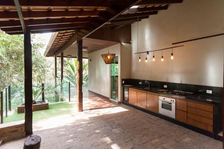 Casa de condomínio à venda com 390m², 3 quartos e 2 vagas Casa de condomínio à venda com 390m², 3 quartos e 2 vagasÁrea gourmet