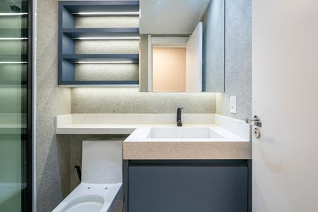 Apartamento à venda com 67m², 2 quartos e 1 vagaBanheiro Social