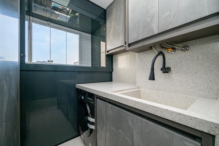 Apartamento à venda com 67m², 2 quartos e 1 vagaÁrea de Serviço