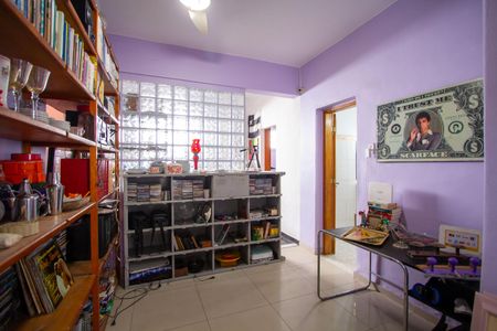 Casa à venda com 100m², 4 quartos e 1 vaga Casa à venda com 100m², 4 quartos e 1 vagaSala