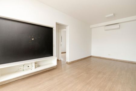 Apartamento à venda com 73m², 2 quartos e 2 vagasSala