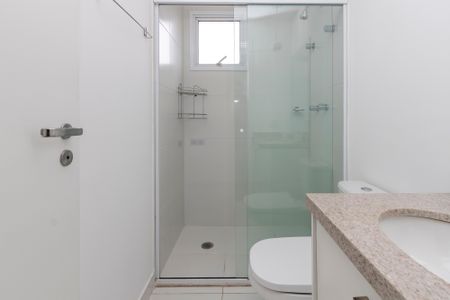 Apartamento à venda com 73m², 2 quartos e 2 vagasBanheiro da Suíte 1