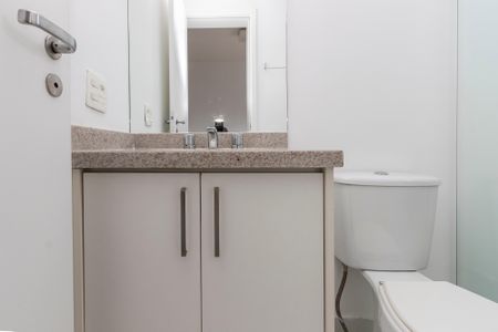 Apartamento à venda com 73m², 2 quartos e 2 vagasBanheiro da Suíte 2