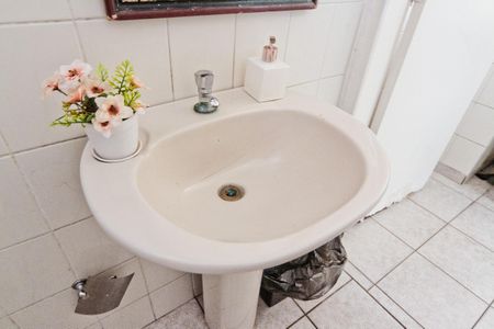 Casa para alugar com 80m², 2 quartos e sem vagaBanheiro