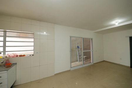 Casa para alugar com 130m², 3 quartos e 3 vagas Casa para alugar com 130m², 3 quartos e 3 vagasCozinha