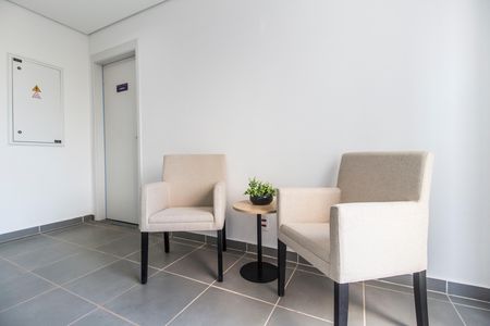 Apartamento para alugar com 42m², 2 quartos e 1 vaga Apartamento para alugar com 42m², 2 quartos e 1 vagaHall social