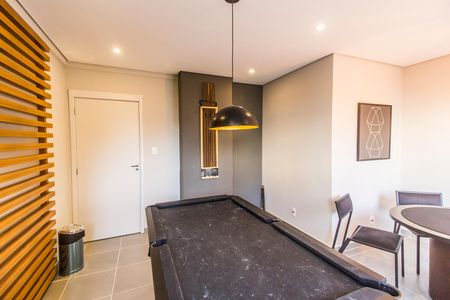 Apartamento para alugar com 42m², 2 quartos e 1 vaga Apartamento para alugar com 42m², 2 quartos e 1 vagaÁrea comum - Sala de Jogos