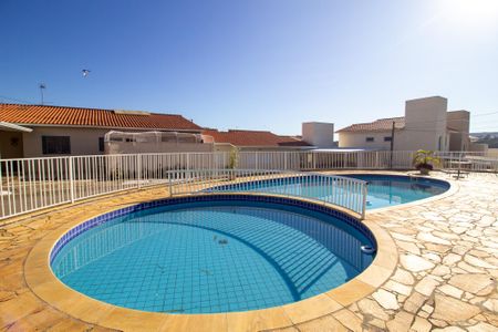 Casa de condomínio para alugar com 110m², 3 quartos e 2 vagasÁrea comum - Piscina
