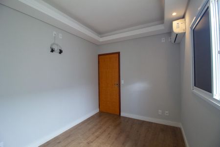 Casa de condomínio para alugar com 110m², 3 quartos e 2 vagasSuite