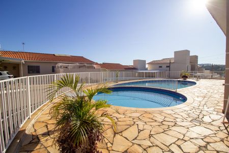 Casa de condomínio para alugar com 110m², 3 quartos e 2 vagasÁrea comum - Piscina