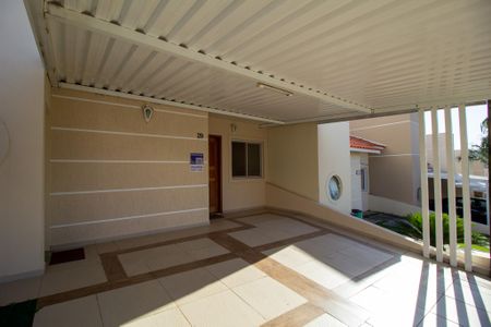 Casa de condomínio para alugar com 110m², 3 quartos e 2 vagasFachada