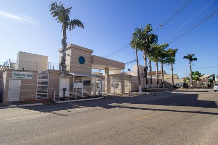 Casa de condomínio para alugar com 110m², 3 quartos e 2 vagasFachada