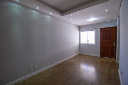 Casa de condomínio para alugar com 110m², 3 quartos e 2 vagasSala