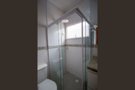 Casa de condomínio para alugar com 110m², 3 quartos e 2 vagasBanheiro