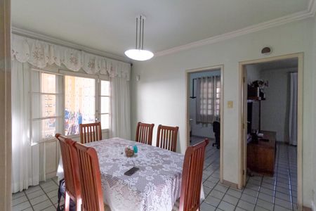 Casa à venda com 287m², 4 quartos e 2 vagas Casa à venda com 287m², 4 quartos e 2 vagasCopa