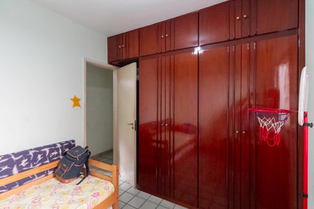 Casa à venda com 287m², 4 quartos e 2 vagas Casa à venda com 287m², 4 quartos e 2 vagasQuarto 1