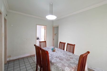 Casa à venda com 287m², 4 quartos e 2 vagas Casa à venda com 287m², 4 quartos e 2 vagasCopa