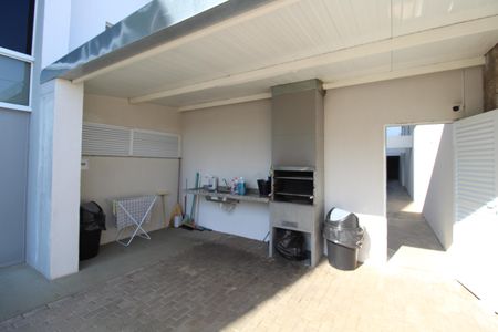 Apartamento para alugar com 67m², 2 quartos e 1 vagaÁrea comum - Churrasqueira