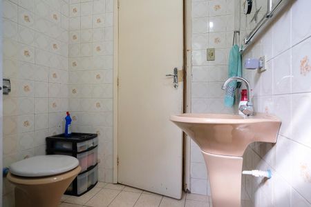 Casa à venda com 102m², 3 quartos e 2 vagasBanheiro